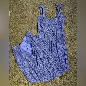 Long indigo, small dress